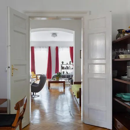 Bright & Spacious Loft With Basilica View Budapešť