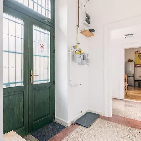 Bright & Spacious Loft With Basilica View *