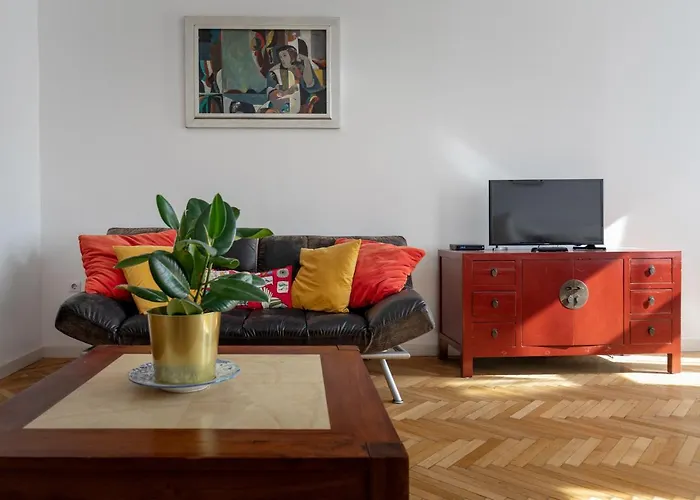 Bright & Spacious Loft With Basilica View بودابست