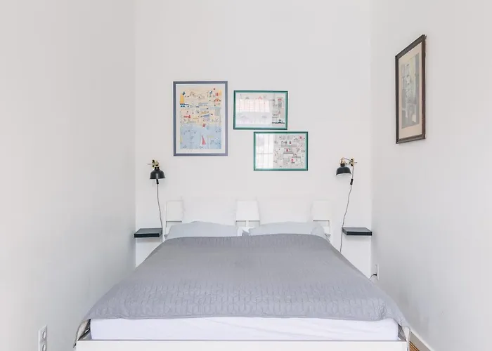 Bright & Spacious Loft With Basilica View شقة بودابست