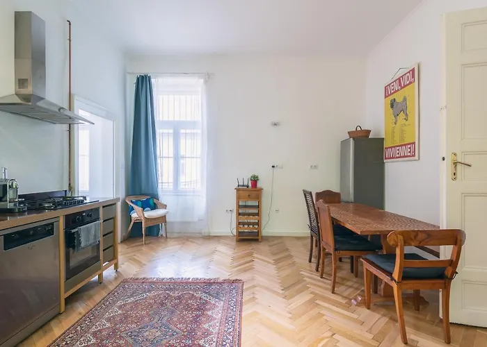 Bright & Spacious Loft With Basilica View *