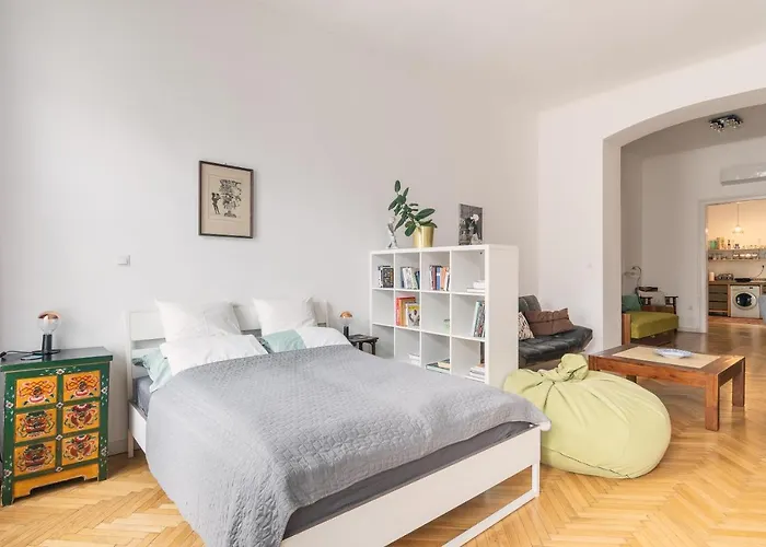 شقة Bright & Spacious Loft With Basilica View بودابست