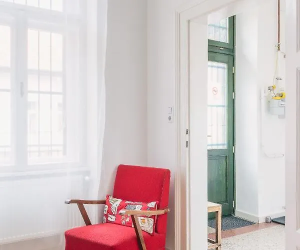 شقة Bright & Spacious Loft With Basilica View *